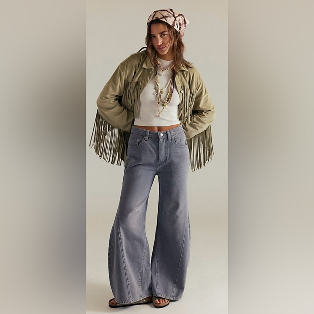 NWT We The Free Eden Slouchy Wide Leg Barrel Denim Flare High Waisted jeans 29